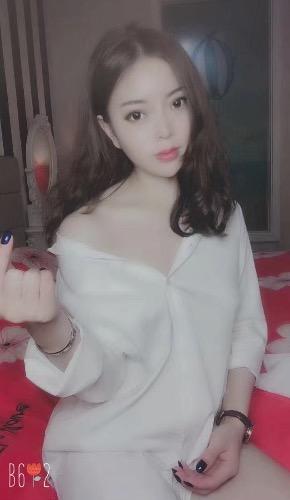 新人，身材比例完美娇小型